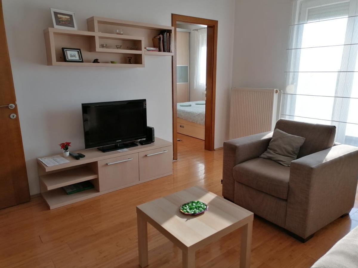 Apartman Breza ครูเชวัซ ภายนอก รูปภาพ