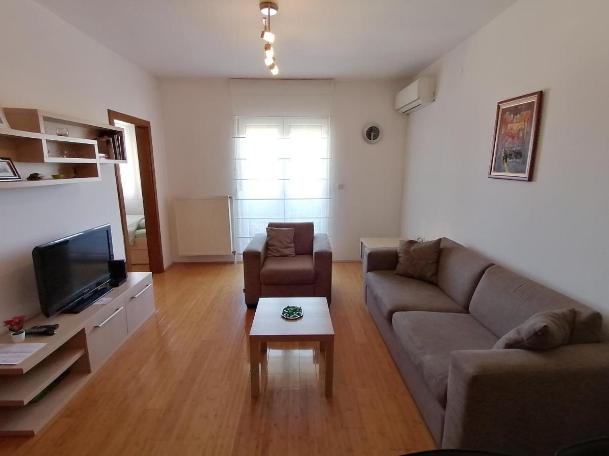 Apartman Breza ครูเชวัซ ภายนอก รูปภาพ